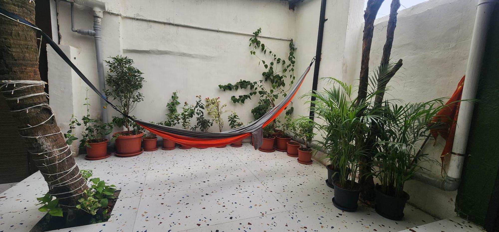 Hammock Hostels - Bandra มุมไบ ภายนอก รูปภาพ
