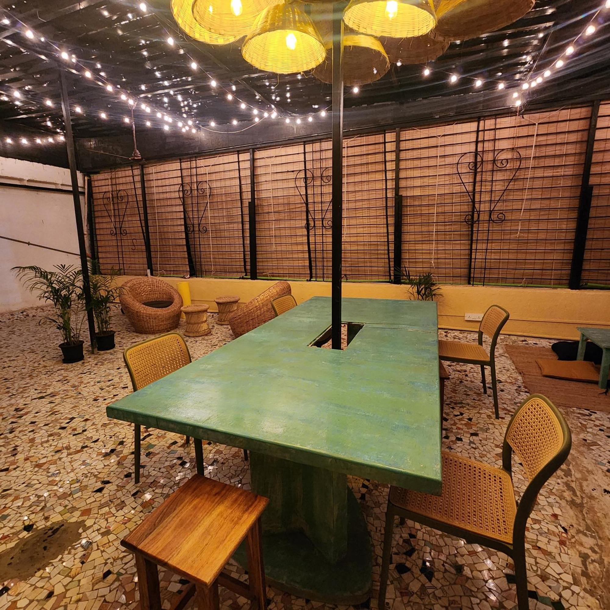 Hammock Hostels - Bandra มุมไบ ภายนอก รูปภาพ