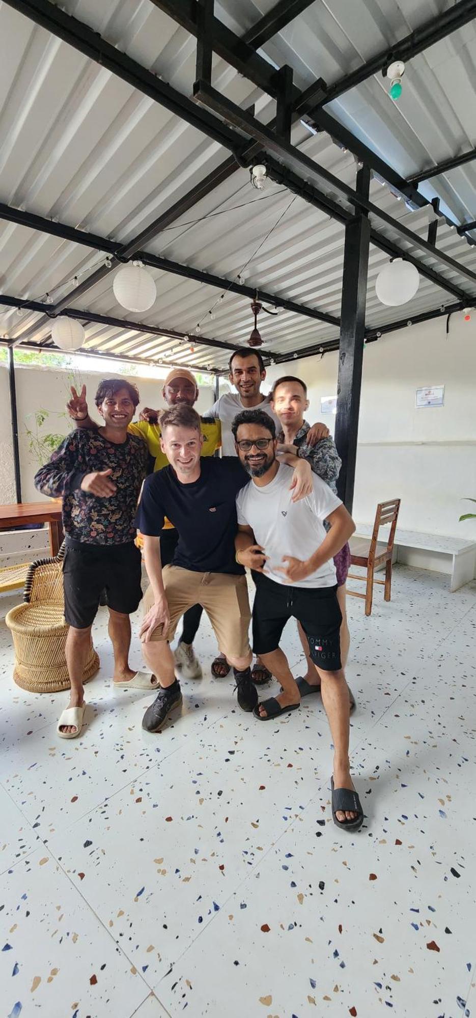 Hammock Hostels - Bandra มุมไบ ภายนอก รูปภาพ