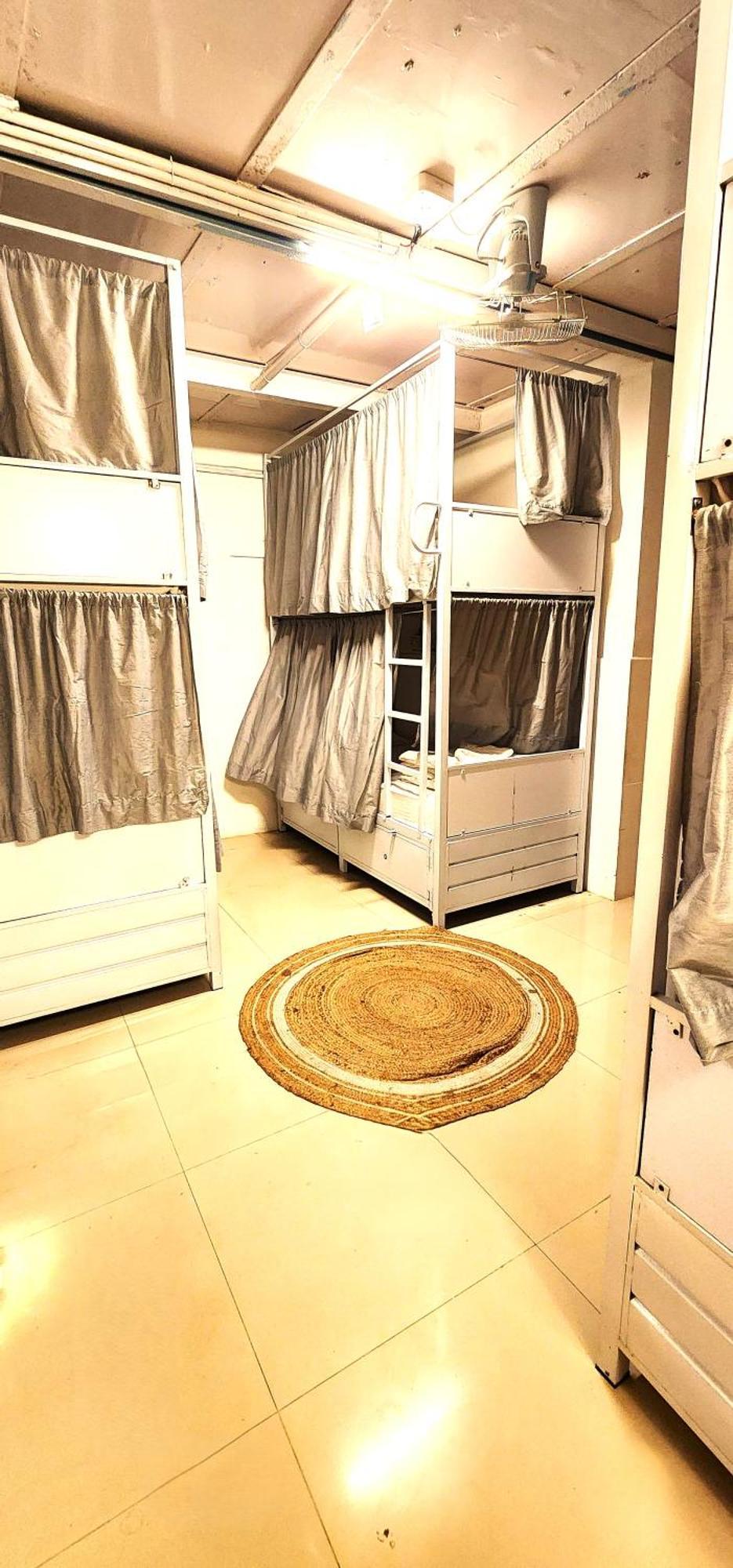 Hammock Hostels - Bandra มุมไบ ภายนอก รูปภาพ